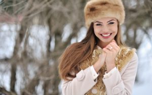 Чего не стоит делать, если у вас циркониевые коронки?